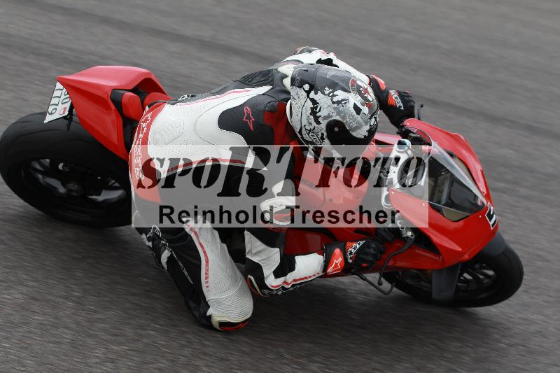 /Archiv-2022/68 13.10.2022 Speer Racing ADR/Freies Fahren rot und gelb/5